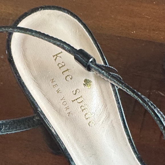 Kate Spade Charleton Black Floral Heels size 6 - Picture 3 of 5